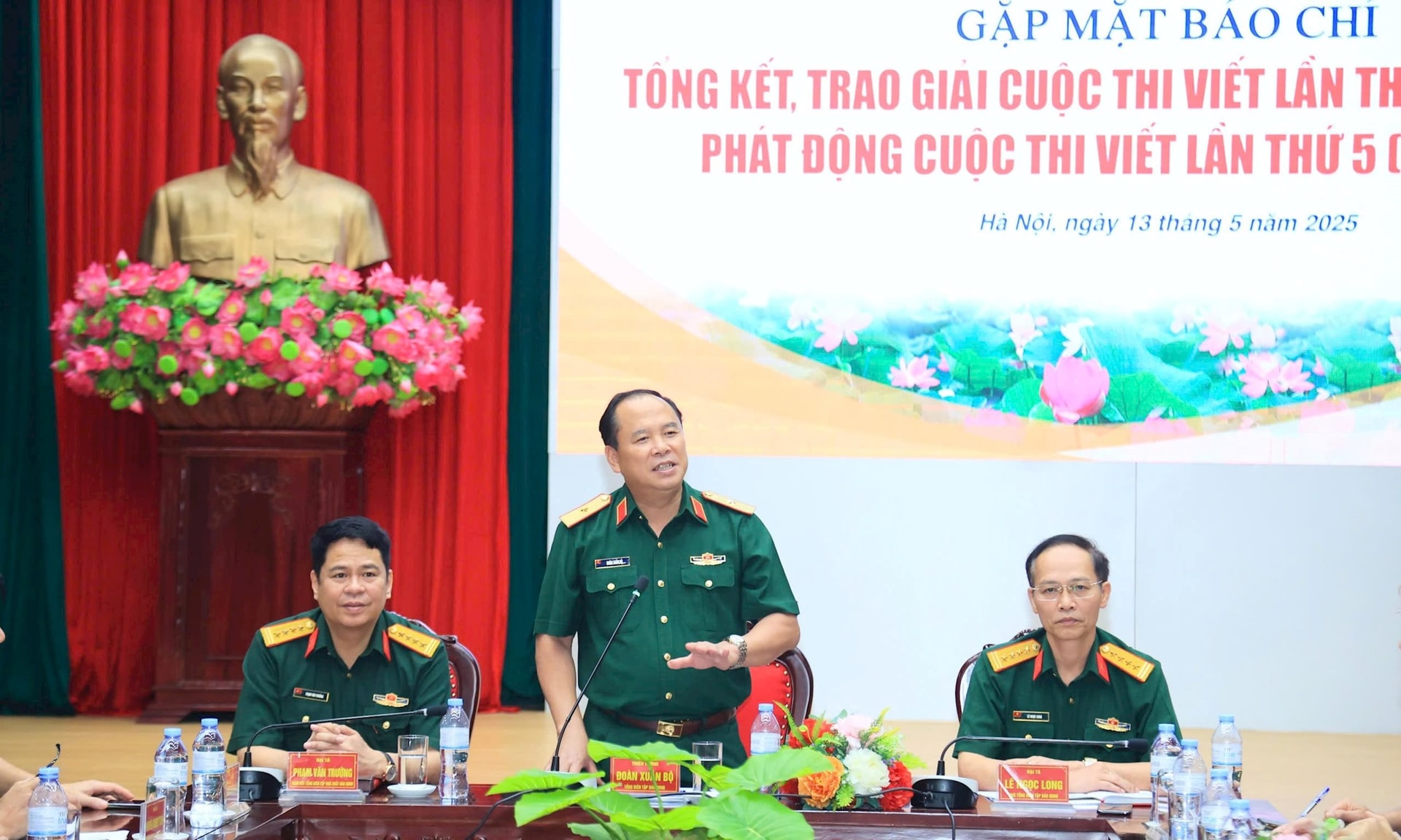 Trao giải 30 tác phẩm xuất sắc Cuộc thi viết về Bảo vệ nền tảng tưởng của Đảng
