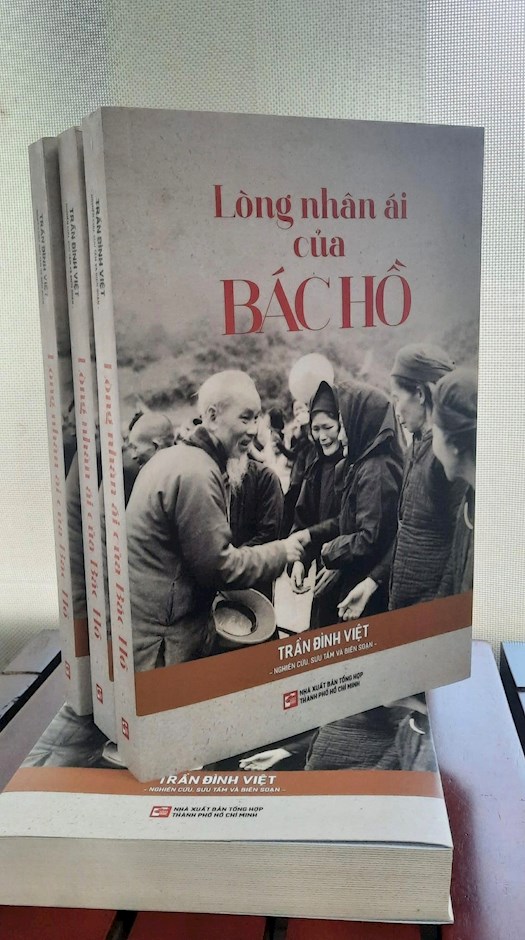 Lòng nhân ái của Bác Hồ qua những câu chuyện cảm động