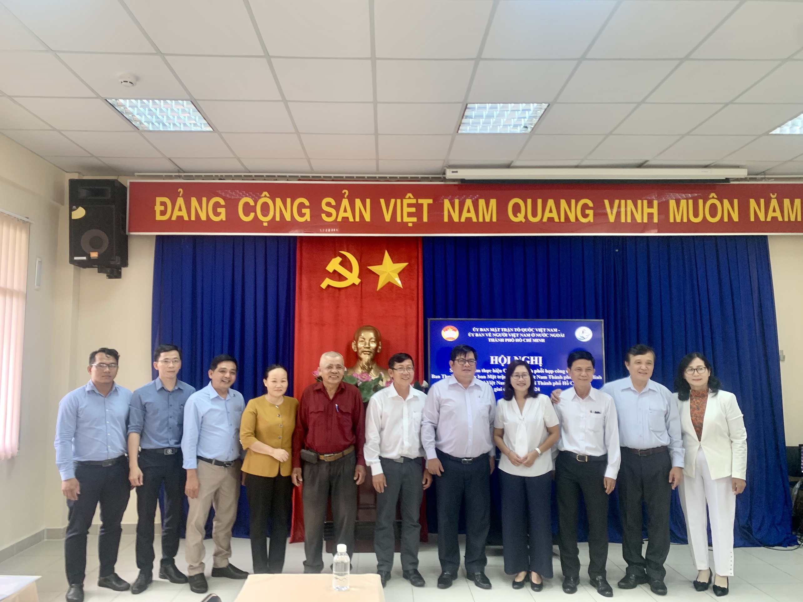 Sơ kết 2 năm thực hiện Chương trình phối hợp   công tác về Người Việt nam ở nước ngoài giai đoạn 2020 – 2024