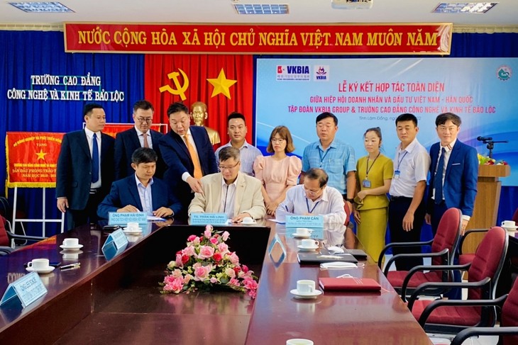 Giáo dục đào tạo và phát triển nguồn nhân lực chất lượng cao Việt- Hàn