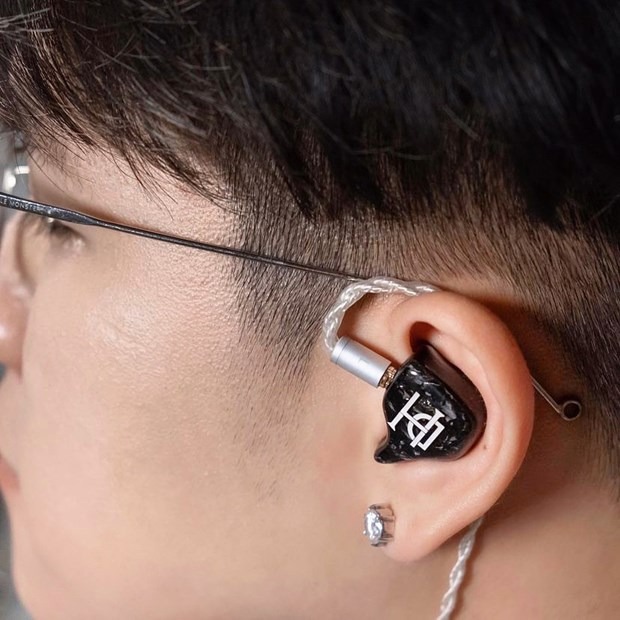 Luu Hai - Chang trai 10X va hanh trinh den voi tai nghe in-ear custom hinh anh 2