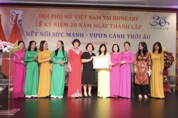 Phát huy truyền thống 20 năm của Hội Phụ nữ Việt Nam tại Hungary