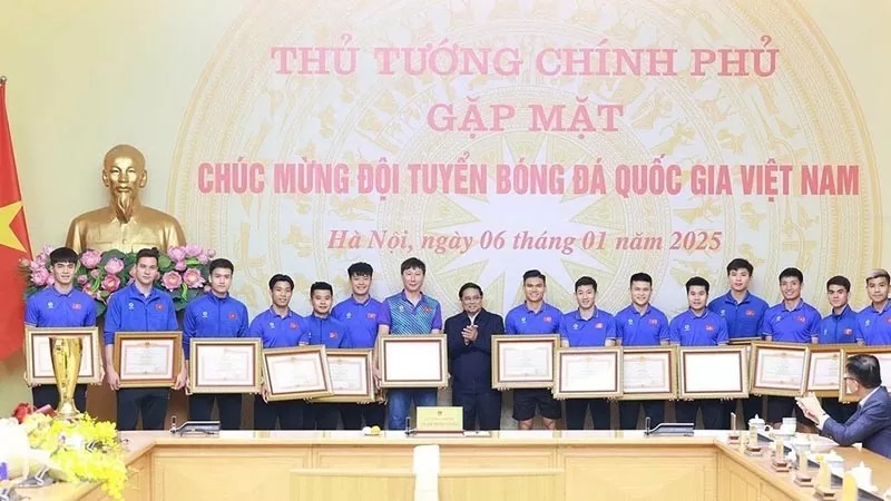 Thủ tướng gặp mặt, khen thưởng Đội tuyển Việt Nam giành chức vô địch ASEAN Cup 2024