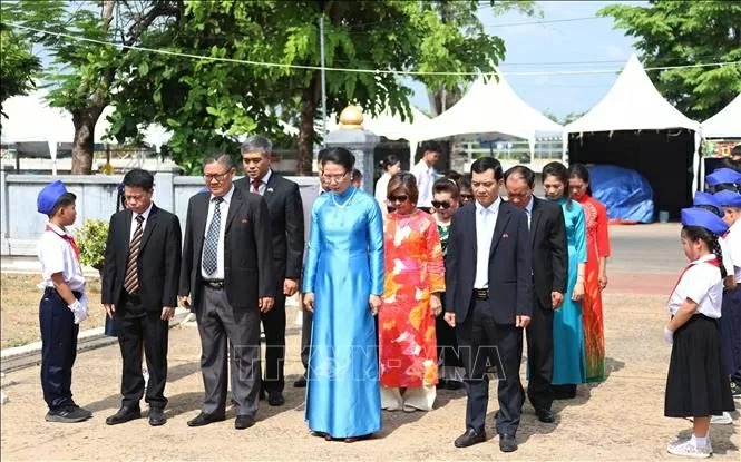 Người Việt tại Savannakhet (Lào) mừng sinh nhật Bác Hồ