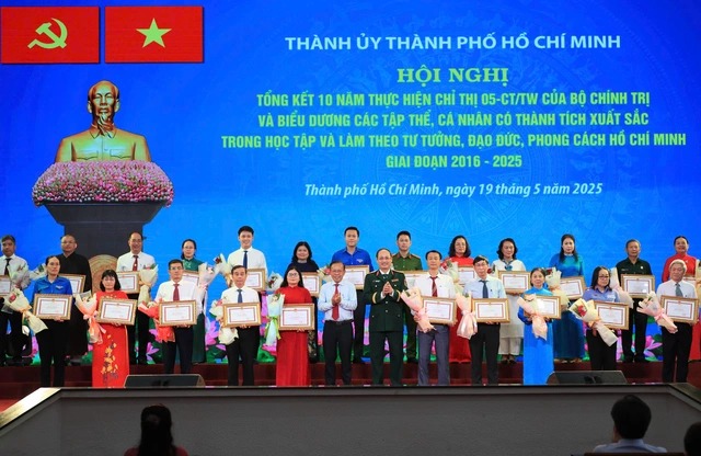 Học và làm theo Bác trở thành truyền thống, nét đẹp văn hóa của TP HCM - Ảnh 4.
